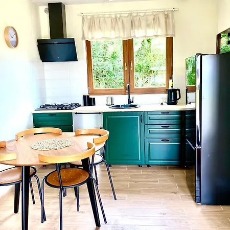 Fajne אכסניה Chłapowo