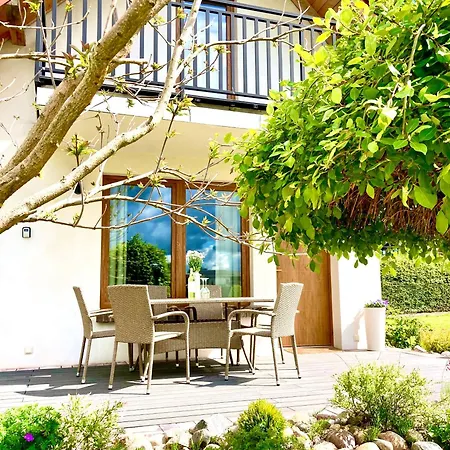 Fajne אכסניה Chłapowo